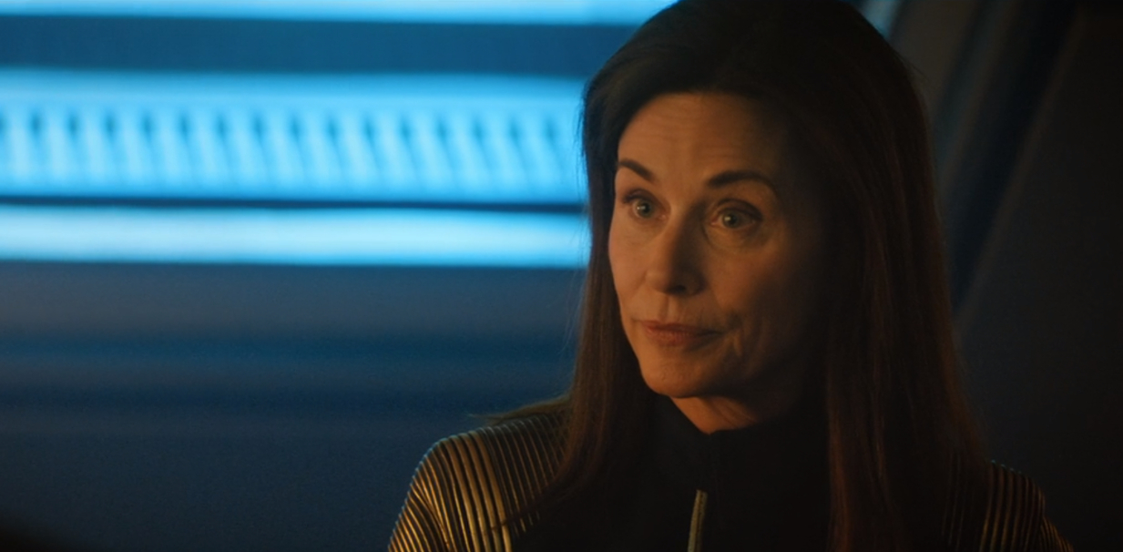 Admiral Katrina Cornwell (Jayne Brook) in "The Red Angel" (2x10) (Szenenfoto: CBS)