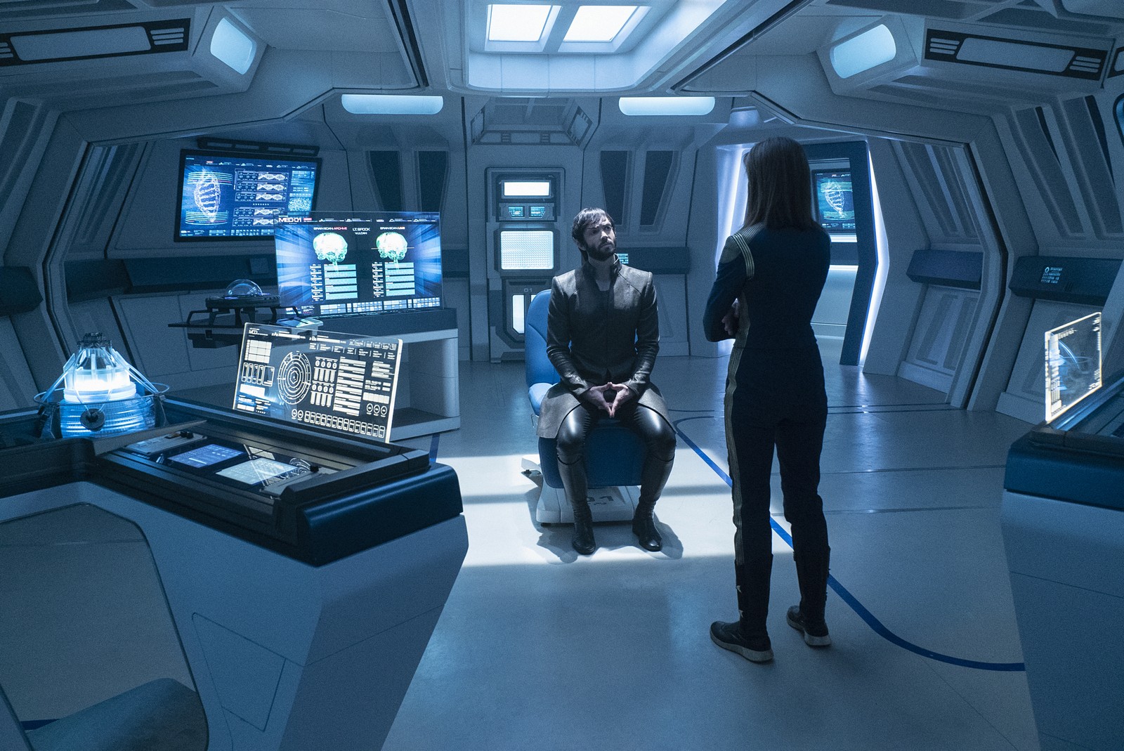 Spock und Cornwell in "Project Daedalus" (Photo: "Discovery" 2x09, CBS)
