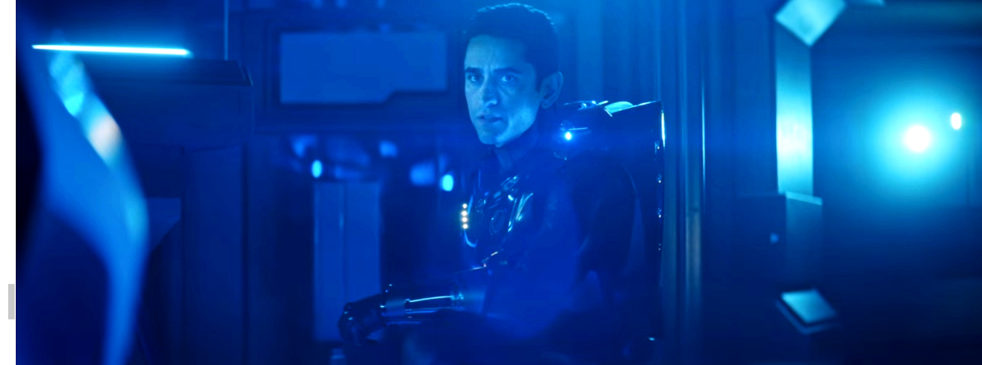 Nur die übliche Cyborg-Geschichte: Gant (Ali Momen) wird in "Through the Valley of Shadows" von Control übernommen (Szenenfoto: CBS).