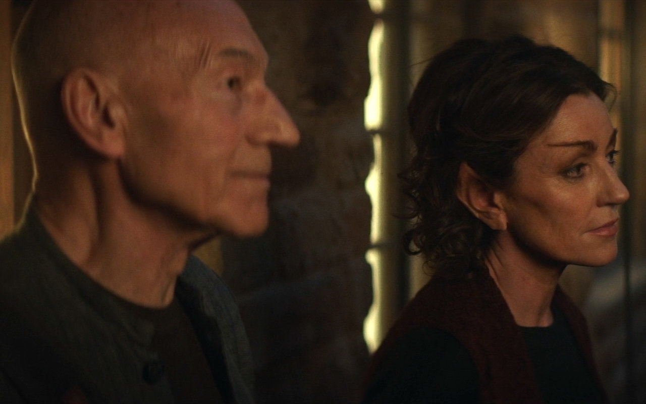 Picard und Laris in "The End is the Beginning" (Szenenbild: CBS)