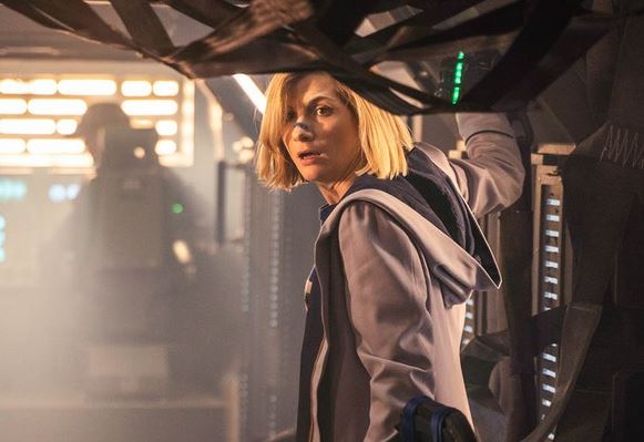 Rezension: Doctor Who 12x03 - "Waise 55" 4
